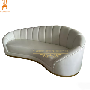 Canapé de <span class=keywords><strong>location</strong></span> pour événements de mariage en cuir PU blanc avec base dorée pour banquets et réceptions d'hôtel - Product Image 2