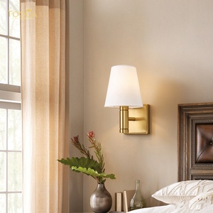 Applique murale moderne de luxe personnalisée en laiton avec abat-jour en tissu pour couloir, chambre, hôtel, applique murale décorative d'intérieur pour la décoration de la maison - Product Image 3