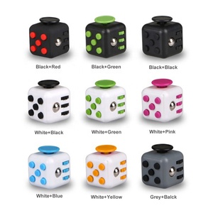 ADHD OCD Autisme Mini Décompression Anti-Stress Soulagement du Stress Cube Magique Fidget Jouets Sensoriels pour Enfants <span class=keywords><strong>et</strong></span> Adultes - Product Image 2