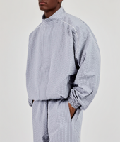 Ensemble survêtement léger coupe oversize en nylon et rayonne avec col cheminée et bordure contrastante, comprenant une veste coupe-vent personnalisée et un pantalon de jogging