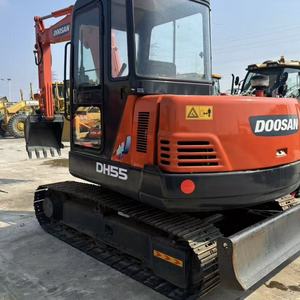Mini-excavatrice sur chenilles Doosan DH55 d'occasion, 5 tonnes, moteur Isuzu, boîte de vitesses, pompe, roulement, stock neuf à vendre - Product Image 3