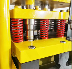 Máquina profesional de fabricación de una sola hebilla de caja de madera contrachapada - Product Image 5