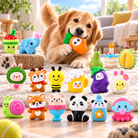 Ensemble de 18 jouets pour chiens mignons en forme d'animaux de dessin animé, mini jouets à mâcher en latex qui couinent, jouets pour animaux de compagnie assortis pour chiens de petite et moyenne taille