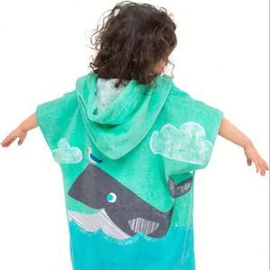 Peignoir à capuche doux et confortable en polyester à motif personnalisé, poncho, serviette de plage, serviette de bain en coton pour enfants - Product Image 1