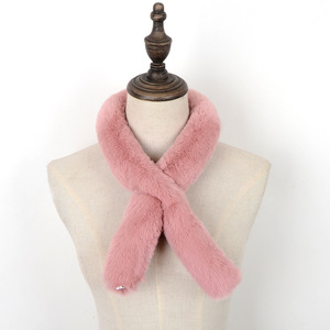 Bufanda de piel de imitación para mujer, bufanda cálida de invierno suave estilo conejo para exteriores - Product Image 6