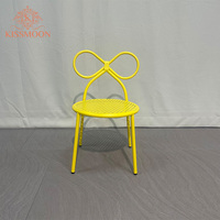 Chaise d'enfant moderne en acier avec nœud papillon, empilable, en fer forgé, design extérieur, pour banquet et location événementielle