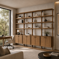 Meuble mural en chêne sur mesure avec étagères ouvertes, armoires de rangement et bibliothèque intégrée – Système de menuiserie résidentielle