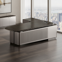 Scrivania Direzionale di Lusso, Tavolo Moderno per Ufficio con Ricarica Wireless e Luce LED, Mobili in MDF Lucido