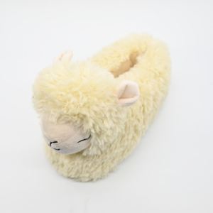 Vente en gros de pantoufles en fausse fourrure de <span class=keywords><strong>mouton</strong></span> nouveau bébé intérieur maison anti-dérapant garçons et filles mignon doux pantoufles - Product Image 2