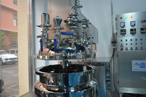 Máquina cosmética mezcladora homogeneizadora emulsionante al vacío para crema, pasta de loción, fabricación de línea de producción, mezcla al vacío - Product Image 4