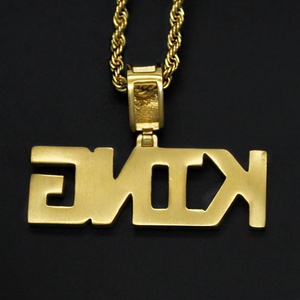Collier Pendentif Personnalisé en Acier Inoxydable Plaqué Or Anti-ternissement, Lettre Initiale Diamantée, Style Hip-hop, Modèle Roi - Product Image 5