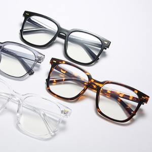 Montura de Gafas Cuadradas Qianai, Lentes de PC Medianas con Protección Anti Luz Azul, Estilo Coreano para Mujer, Montura Negra Moderna - Product Image 3