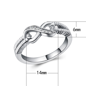 Anello in cristallo color argento per donna, accessori minimalisti per la moda quotidiana e per le feste - Product Image 5