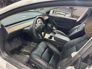 <span class=keywords><strong>Tesla</strong></span> Model <span class=keywords><strong>3</strong></span> 2020 Gamme Standard Plus - Product Image 5