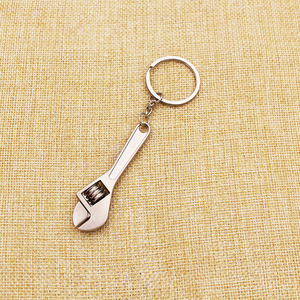 فتاحة زجاجات صغيرة بالجملة من ماركة KQ طراز KQ-188، قلادة معدنية أنيقة بتصميم من السبائك، هدية ترويجية مطبوعة بالحفر البارز - Product Image 3