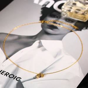 Collar con Colgante de Capullo y Vaina de Loto |   Acero Inoxidable con Baño de Oro PVD de 18K, Duradero, Resistente al Agua e Hipoalergénico |   Joyería Espiritual para Mujer - Product Image 6