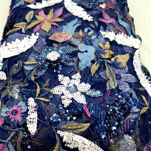 Exquisita tela de red azul oscuro con bordado floral multicolor de hilo grueso y lentejuelas brillantes para diseño étnico. - Product Image 1