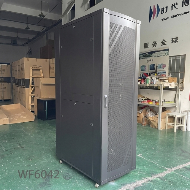 Modular 19-Inch 42U Server Rack with SPCC Steel Construction 600x1000x2000mm Dimensions for Computer Room Network Use