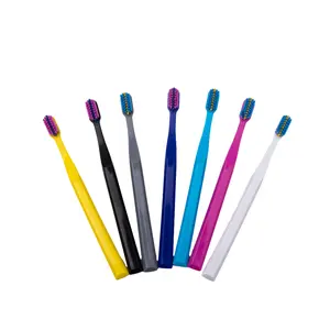 रंगीन अल्ट्रा मुलायम यू आकार ऑर्थोडोन्टिक टूथब्रश 6500 से अधिक के साथ नरम ब्रश वयस्क वी आकार के टूथब्रश