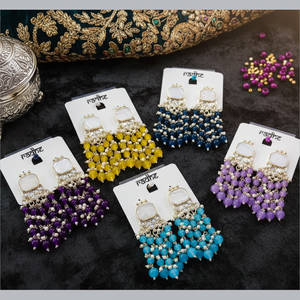 Pendientes Colgantes de Piedras Kundan y Cuentas con Baño de Oro en Tono Morado Oscuro, Accesorio de Moda Jewelemarket - Product Image 3