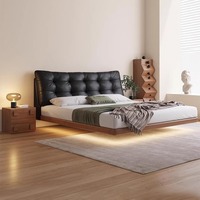 Italienisches elegantes Doppelbett Mittlerer alter Stil mit einfachem Netz Rotes Leder Modernes Haupt schlafzimmer Holz ablage Bett rahmen