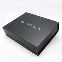 Embalaje de papel de lujo con logotipo personalizado, paquete de ropa de chaqueta de cartón, caja de regalo magnética para ropa de tela, embalaje de camisetas