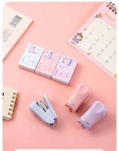 Mini grapadora de calidad 24/6 con 400 Uds. Grapas grapadoras de escritorio grapadora <span class=keywords><strong>Kawaii</strong></span> de plástico para estudiantes suministros escolares y de oficina - Product Image 4