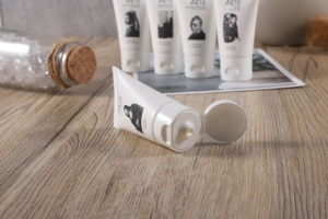 Set de Cuidado Capilar y de la Piel <span class=keywords><strong>Hotel</strong></span> Artistic Classic con Loción Corporal Hidratante y Artículos de Aseo Portátiles - Product Image 4