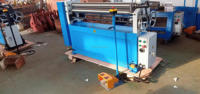 Machine de formage à rouleaux asymétrique manuelle ESR-1550x3.5 avec 3 rouleaux en acier haute résistance, mini-machine de roulage
