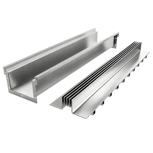 Op maat gemaakte buitenafvoergoot van roestvrij staal met speciale vorm, regenwaterafvoergoot met lineaire afdekking - Product Image 6