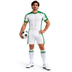 Uniformes de Fútbol Personalizados al por Mayor, Camisetas y Pantalones Cortos Blancos y Verdes, con Número Personalizado - Product Image 1
