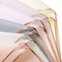 Papier d'emballage pour bouquets en PE double face haut de gamme, bord doré, matériaux recyclés, impression numérique compatible pour la vente en gros