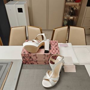 รองเท้าส้นตึกแบบรัดข้อเท้า Jimmy Chunky Heel สำหรับงานพิเศษและงานปาร์ตี้ - Product Image 2