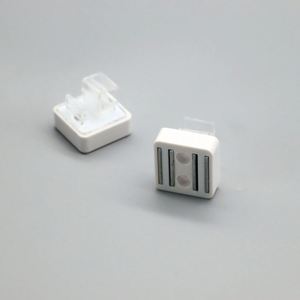 Soporte Magnético Metálico para Etiquetas de Cables, Exhibidor de Estante para Minoristas, Suministro para Promoción en Supermercados y Almacenes, Marca y Modelo - Product Image 1