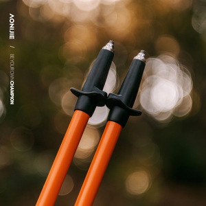Bastones de trekking AONIJIE de aleación de aluminio 7075, 110-125 cm, ultraligeros, para senderismo y trail running. - Product Image 4