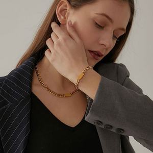 Conjuntos de Joyería de Moda para Mujer, Collar y Pulsera de Acero Inoxidable Hipoalergénico con Baño de Oro PVD de 14k y 18k, Resistentes al Deslustre - Product Image 2