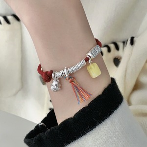 Bracelet porte-bonheur en fil rouge pour femme, en argent sterling 999, avec breloque en ambre et pompon, cadeau bijou pour la chance et la prospérité - Product Image 1