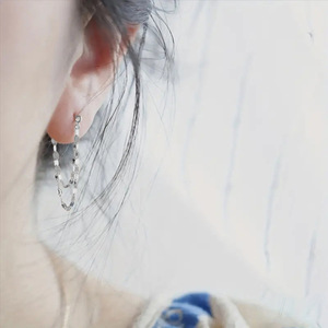 Boucles d'oreilles à double chaîne pour femmes, bijoux tendance pour tous les jours - Product Image 2