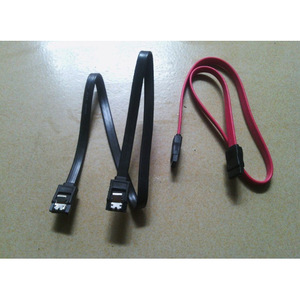 สายเคเบิลข้อมูล SATA 40 ซม. สายแบน ทองแดงบริสุทธิ์ ชุบนิกเกิล ใช้กับคอมพิวเตอร์ หุ้มด้วย PVC ไม่ป้องกันสัญญาณรบกวน - Product Image 1