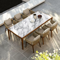 Ensemble de table et de chaises de salle à manger d'extérieur en teck moderne pour hôtel, villa et école, avec coussins imperméables empilables
