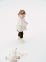 Tunique à manches longues pour bébé fille, col montant à volants, manches bouffantes texturées, ourlet brodé à œillets, boutons au dos, printemps automne