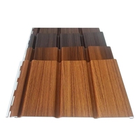Panneau de soffite en PVC populaire OEM Panneau de plafond en PVC antistatique pour l'extérieur Design élégant pour les espaces commerciaux et résidentiels