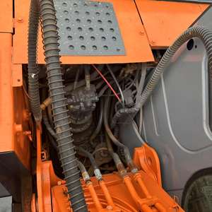 Japon Original ZX130 13 tonnes de <span class=keywords><strong>taille</strong></span> moyenne utilisé Hitachi ZX130 presque neuf état grande pelle de terre Machine d'excavation de roue - Product Image 5