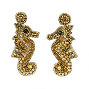 Pendientes Colgantes Doris con Cuentas y Flores Plateadas, Joyería Artesanal Inspirada en el Océano, Intrincado Trabajo de Cuentas, para Fiesta de Mujer - Product Image 1