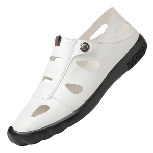Sandalias de Hombre con Punta Cerrada, Antideslizantes, con Suela de Goma, Casuales, con Parte Superior de PU y Logotipo Grabado - Product Image 5