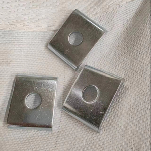 Paslanmaz Çelik Üçgen Braket LED Kelepçe Bağlantı Elemanı, Kaplama ile Özelleştirilmiş, 2.5mm/3.5mm Kalınlık - Product Image 1