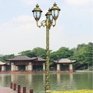 Lampe de jardin en laiton de style européen traditionnel, LED IP54, garantie 5 ans, éclairage extérieur - Product Image 1