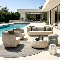 Offre Spéciale : Ensemble de Canapés d'Extérieur en Rotin Moderne et Luxueux avec Coussins Imperméables et Design Anti-Rouille Durable - Neuf d'Usine pour Hôtels et Jardins