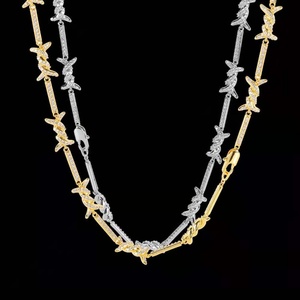 Collier tendance 2020 personnalisé en zircon cubain motif épine - Product Image 5