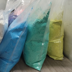 Mega Venta Purpurina Holográfica en Polvo Mezcla Gruesa Tonos Macarrón Resistente a Solventes para Vasos Tumblers y Manualidades de Resina Empaquetada en Bolsas a Granel de 1kg - Product Image 4